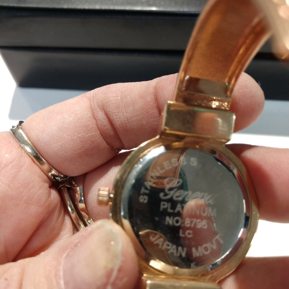 Geneva Bangle Watch - Picture 3 of 3